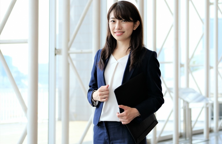 愛され続ける事業を構築しファン集客で安定経営 | オンラインの起業なら支援が丁寧な株式会社コンジーニアル